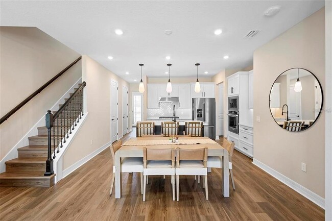 Photo - 10215 Pk Ests Ave