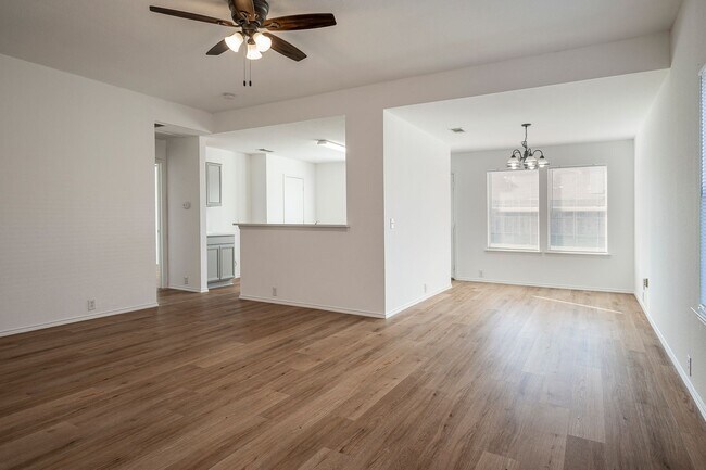 Photo - Very Cute 3 bedroom!
