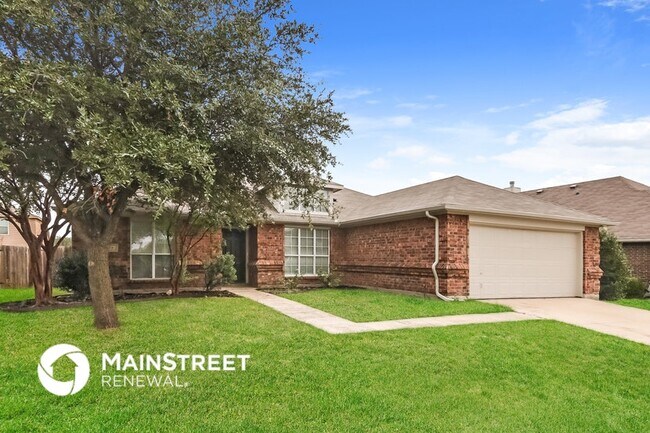 Photo - 824 Matthew Ln