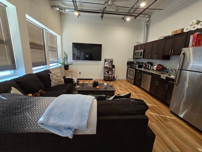 Photo - Large 1 bedroom newly renovated apartment Unit 225