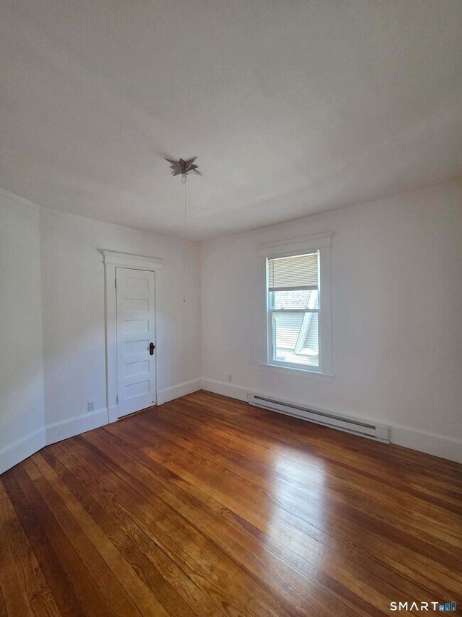 Photo - 652 Watertown Ave