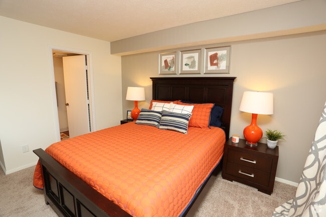 2HAB, 2BA - 1,000 ft² - Habitación - Chinoe Creek