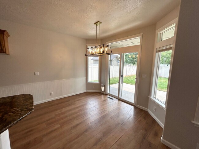Photo - Spacious Saddlebrook Home with Bonus Room, Office & No Rear Neighbors