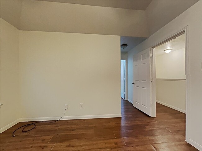 Photo - 21619 Ornella Cir