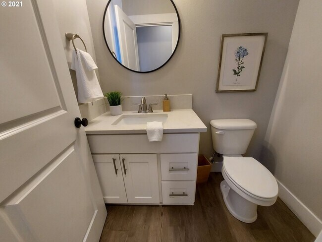 Photo - 1118 SW Dottie Ct