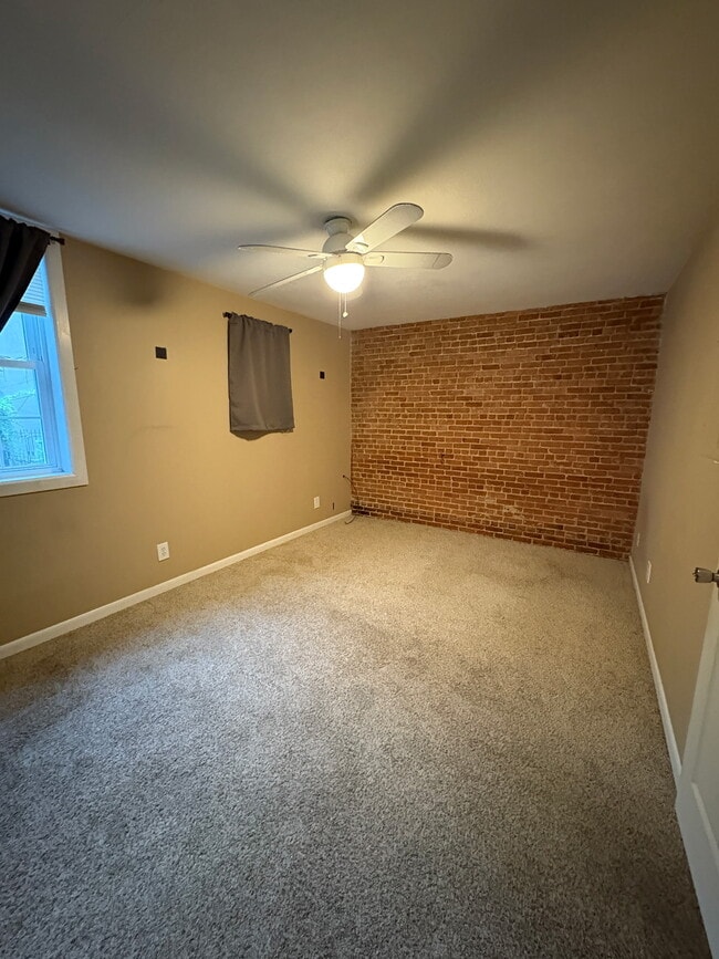 14 College St Unit 1