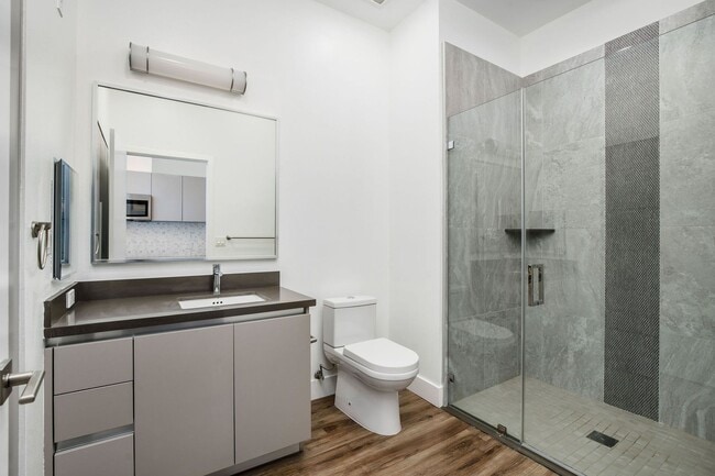 Photo - Rhys Building