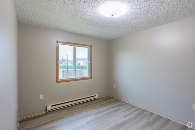 1BR, 1BA - 650SF - Bedroom
