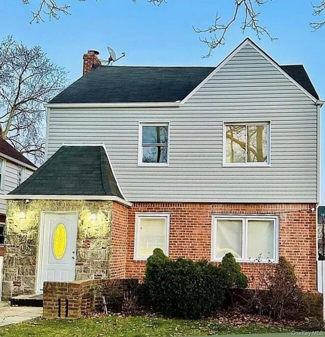 Building Photo - 115-22 222nd St