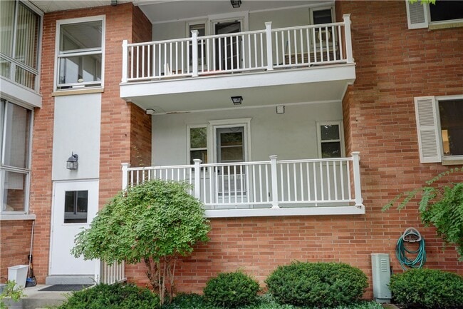 Building Photo - 2405 East Ave Rental