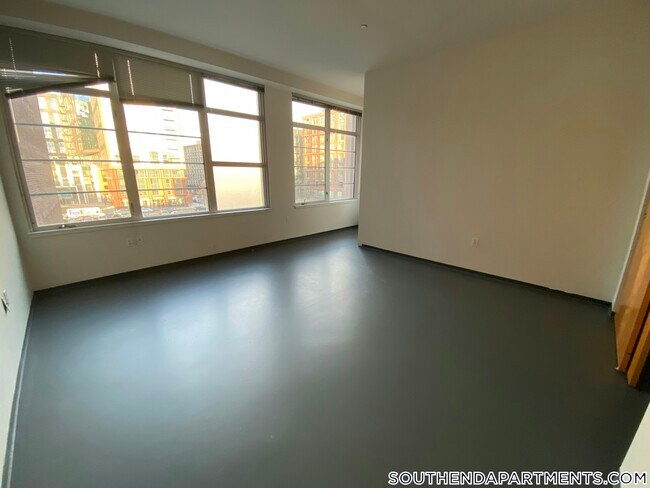 Photo - 160 E Berkeley St Unit 512