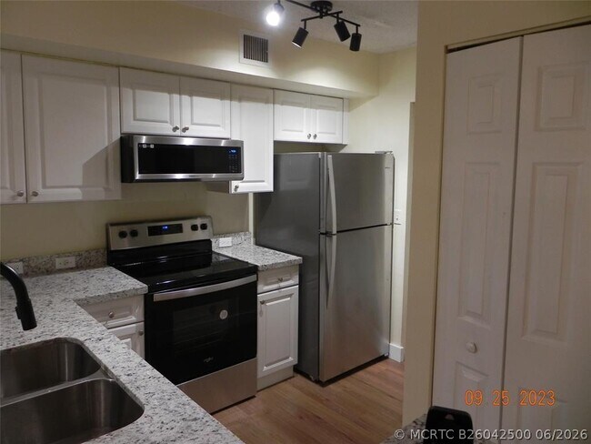 Photo - 577 SW 111th Ln Unit 204