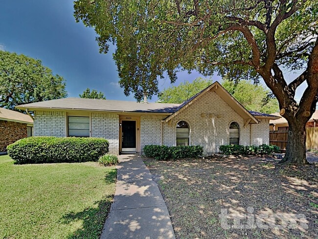 Photo - 5529 Kerry Ln House