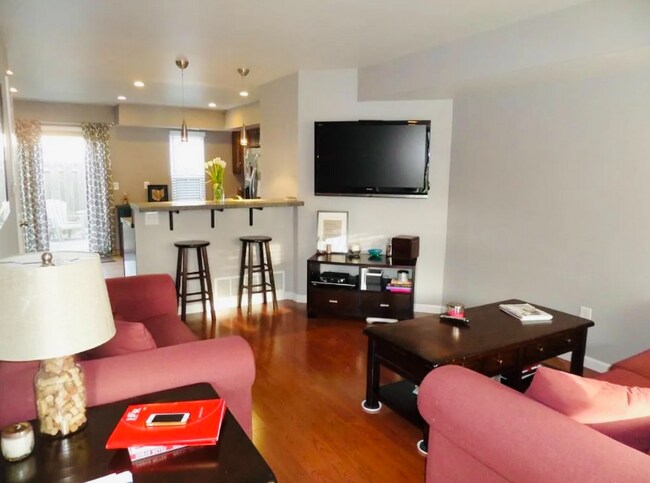 Photo - 1100 Merrimar Cir N Unit B