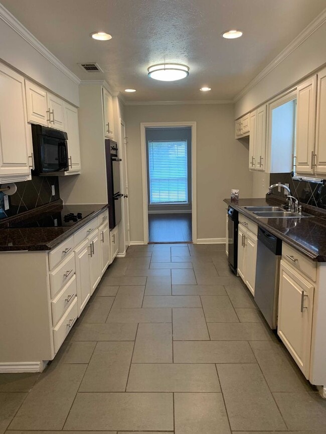 Photo - 2417 Stone Creek Dr