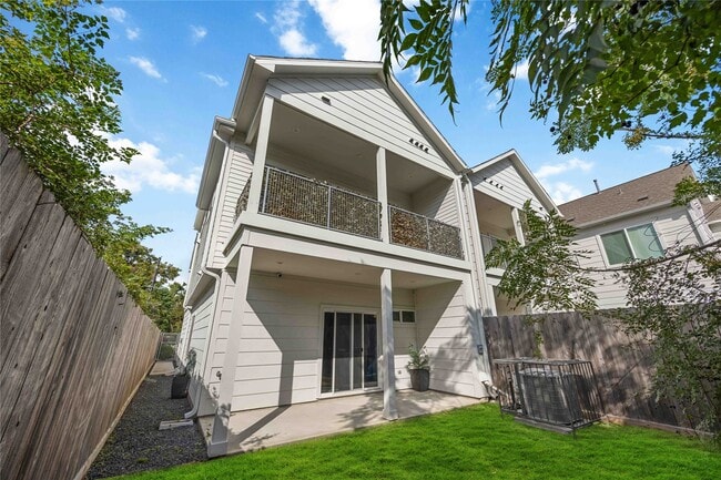 Photo - 5310 Suez St