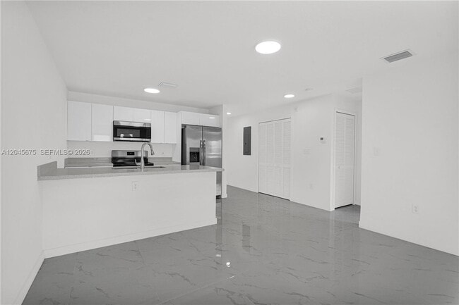 Photo - 2731 NW 44th St Unit 2731