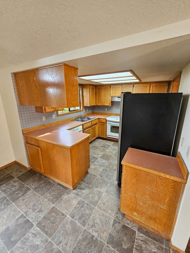 Photo - 1097 Summer Breeze Dr N