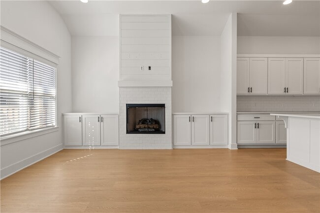 Photo - 6300 SW Beacon St