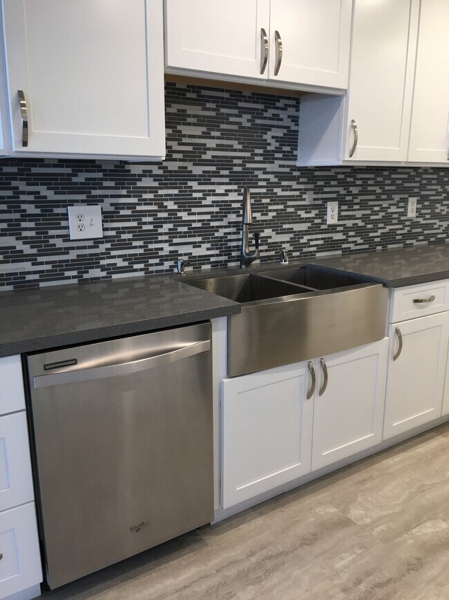 Photo - 3812 Ostrom Ave