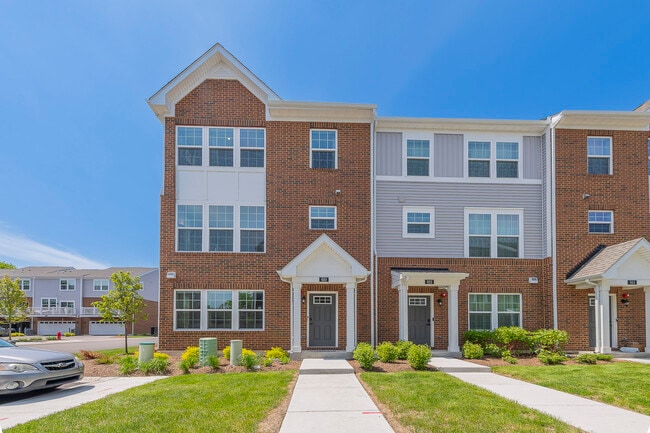 Building Photo - 920 Jenkins Ct