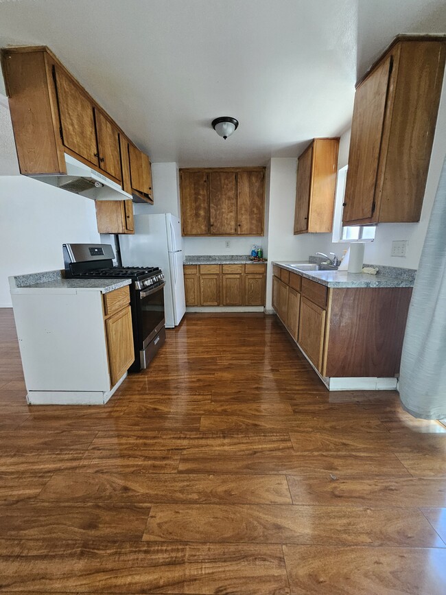 Photo - 4420 W 169th St Apartamentos Unidad lanwdale