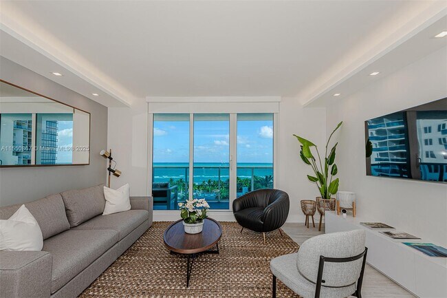 Photo - 2301 Collins Ave Unit 739
