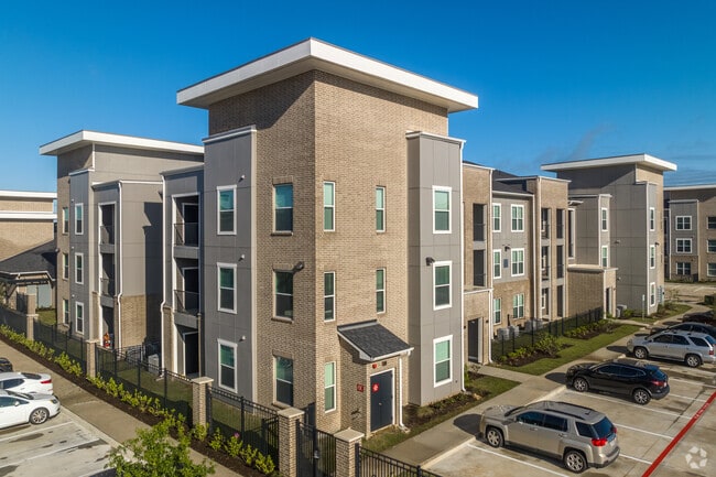 Building Photo - Territory at 2920