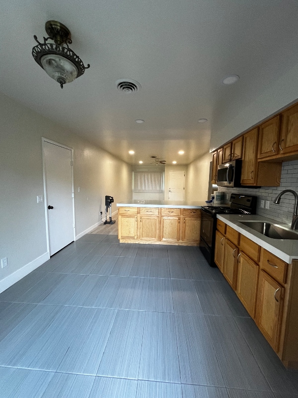 Photo - 1380 Vernon Ave Unit 3