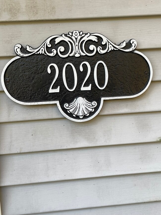 2020 Palmer Rd - 2020 Palmer Rd