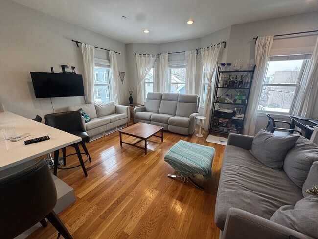 Photo - 9 Harding St Unit 3