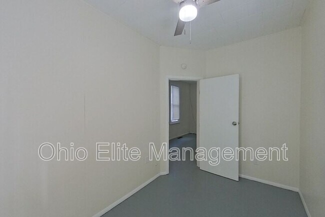 Photo - 1473 Thomas Ave