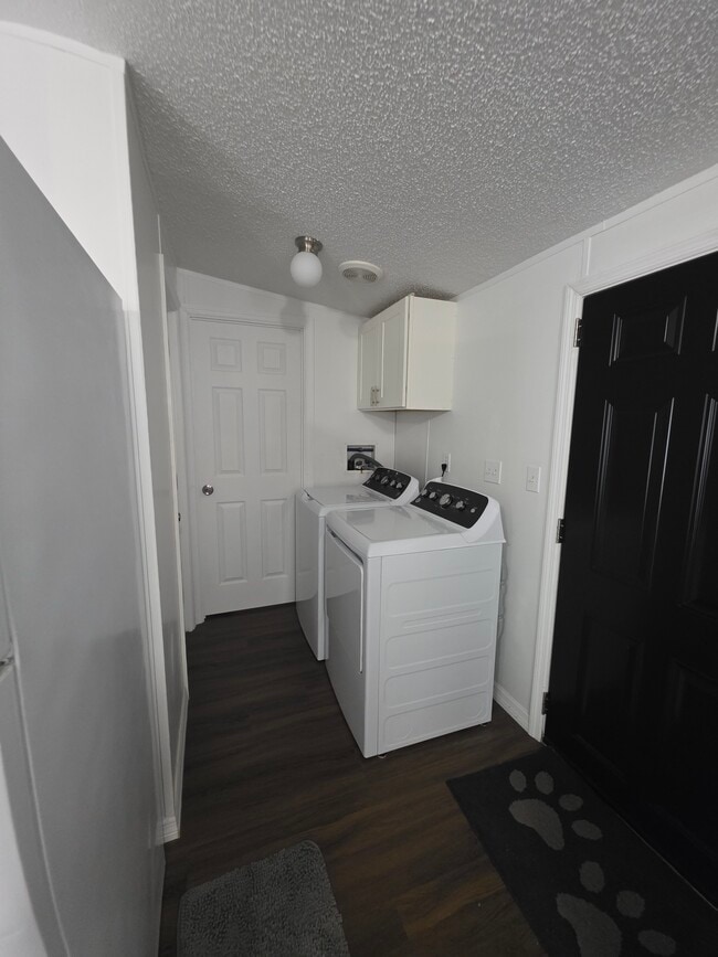 Photo - 2160 Milrose Dr