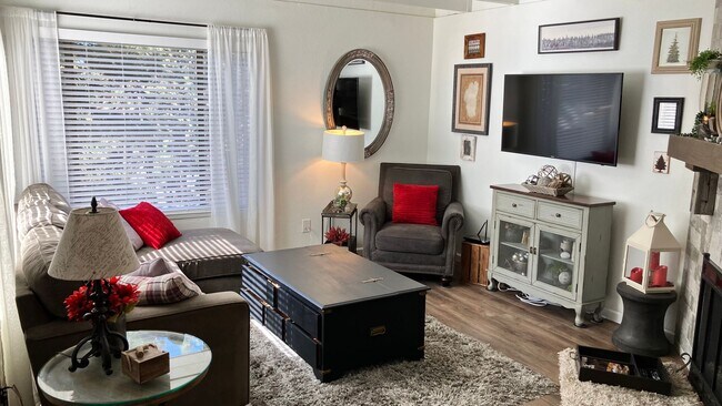 Photo - Cozy two bedroom Lake Village Condo availa...