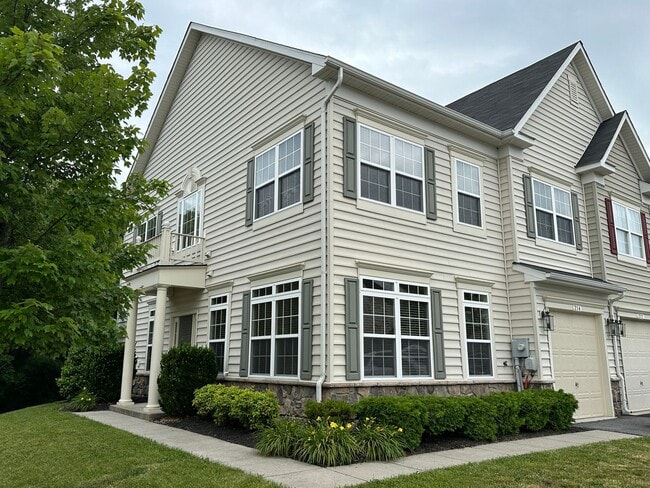 Building Photo - 214 Kintyre Ln Rental