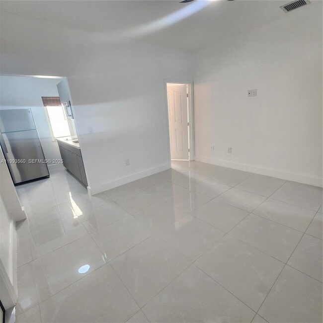 Photo - 14639 SW 158th path Unidad B