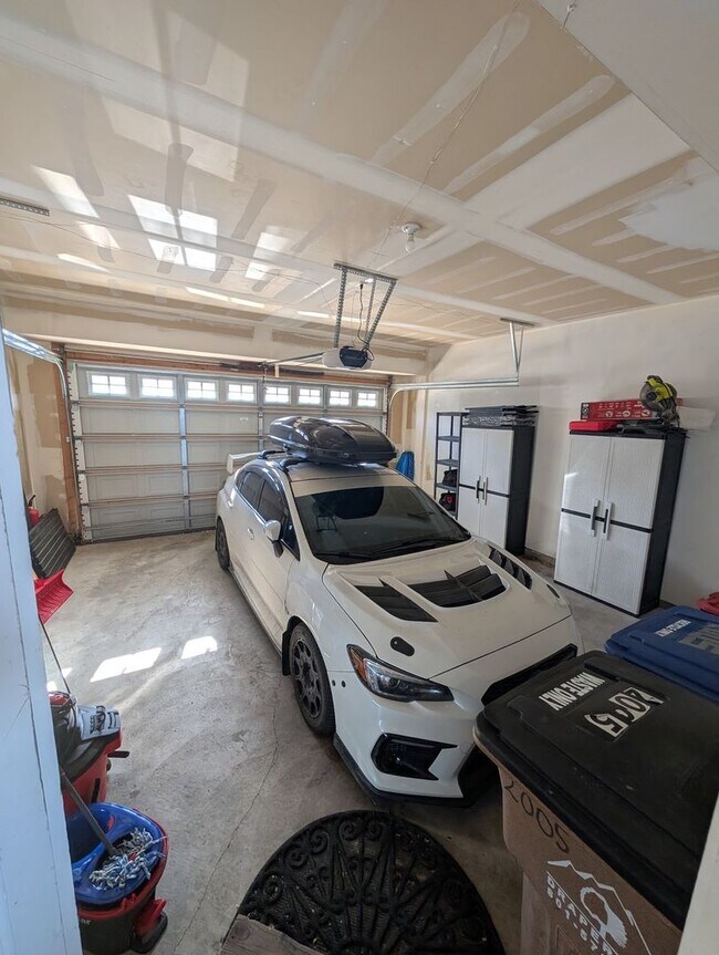 Photo - Beautiful 3 Bedroom Condo for Rent in Draper