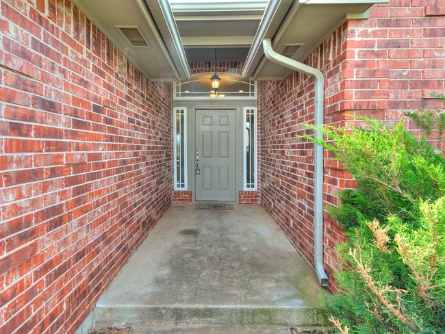 Photo - 2724 Busheywood Dr