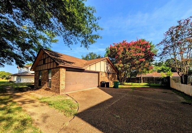 Photo - 3008 Brittney Ln