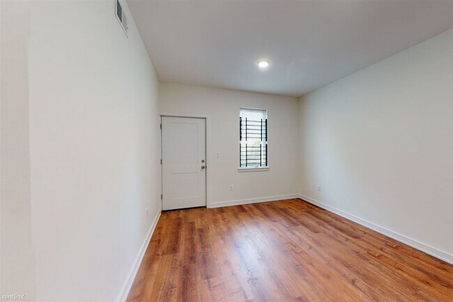Photo - 4 br, 3 bath Duplex - 1834 N Bouvier ST Un...