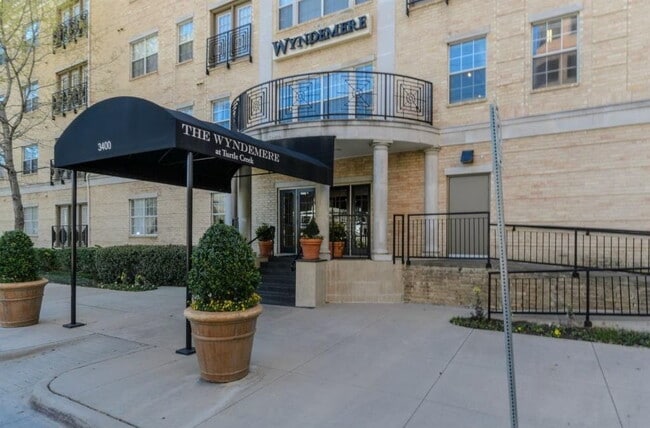 Photo - 3400 Welborn St Unit 128