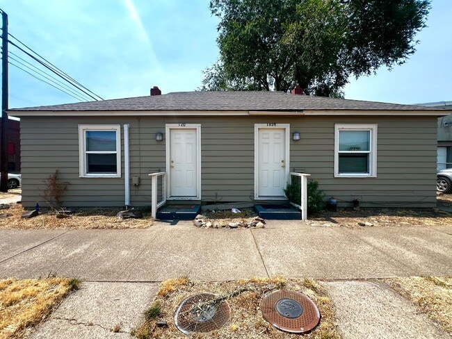 Building Photo - H102 Unit 102