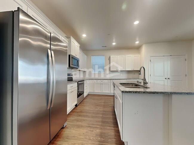 Photo - 13923 106th Ave E