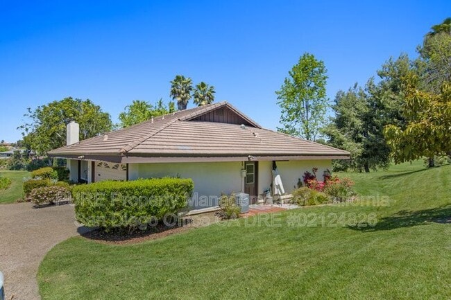 Photo - 12576 Oaks N Dr