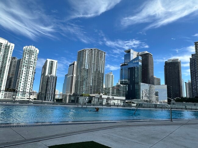 Photo - 92 SW 3rd St Unit 4804