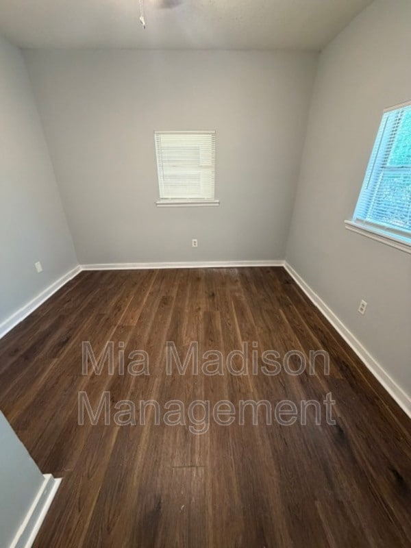 Photo - 1415 Richards St