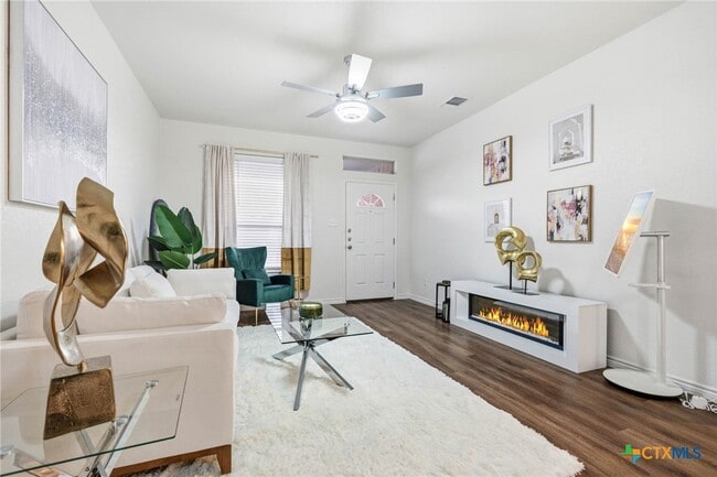 Photo - 5219 Rose Gdn Lp