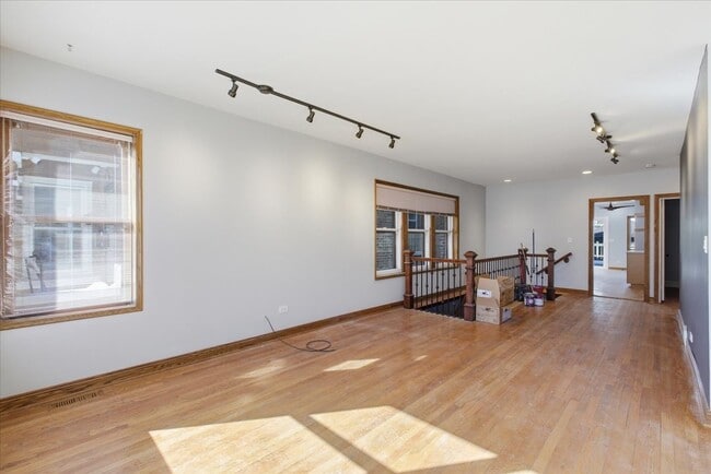 Photo - 5218 N Lieb Ave Unit 1