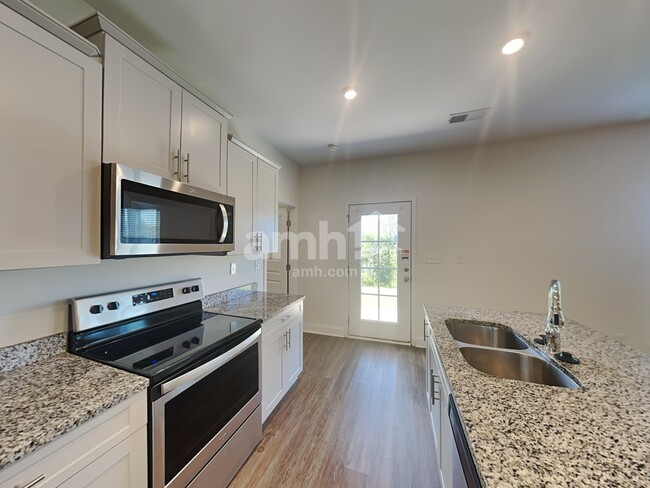 Photo - 5019 Mountain Springs Rd