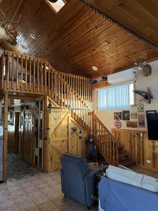 Photo - 3341 E 2059th Rd